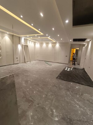 Parking in 4 BHK Builder Floor at Paschim Vihar – for Sale