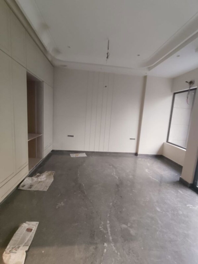 undefined, paschim vihar 4 Bedroom 300 Sq.Yd. Builder Floor In Paschim Vihar Delhi 10607311