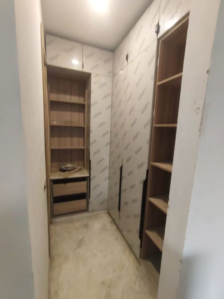 Bathroom, paschim vihar 3 Bedroom 200 Sq.Yd. Builder Floor In Paschim Vihar Delhi 10607215
