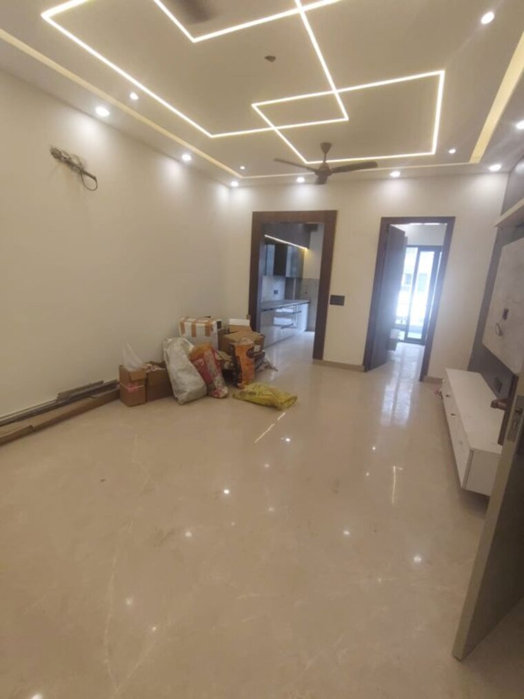Room, paschim vihar 3 Bedroom 150 Sq.Yd. Builder Floor In Paschim Vihar Delhi 10606931