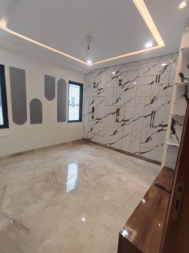 Kitchen, paschim vihar 3 Bedroom 200 Sq.Yd. Builder Floor In Paschim Vihar Delhi 10607374