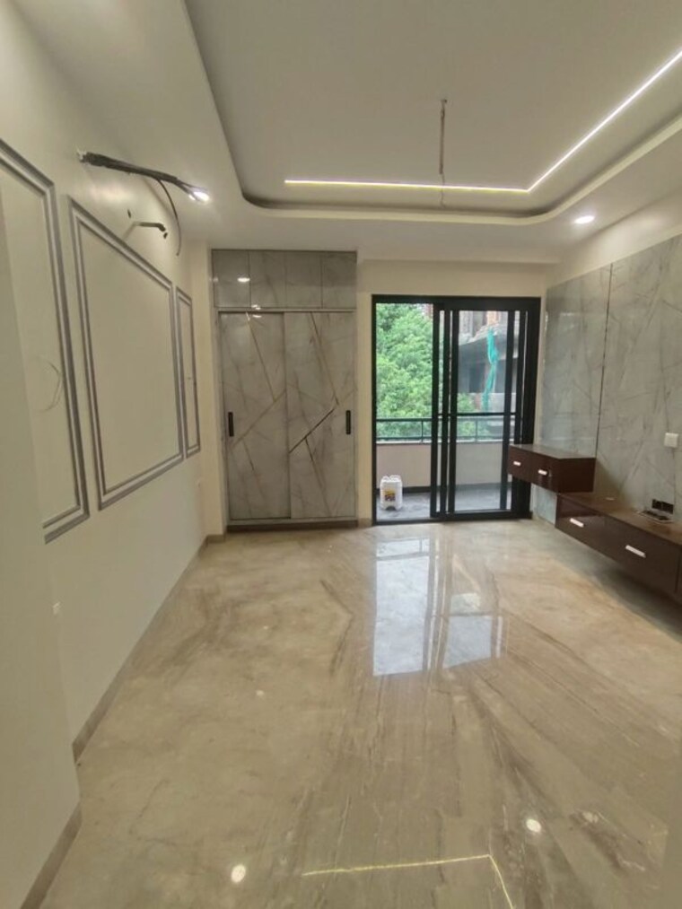 Room, paschim vihar 3 Bedroom 200 Sq.Yd. Builder Floor In Paschim Vihar Delhi 10607374