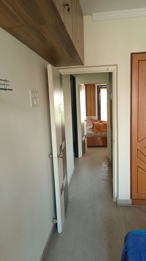 Building Lobby in 2.5 BHK Penthouse at Sarovar Darshan, Panch Pakhadi – for Sale