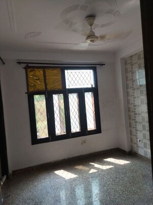 Room in 2 BHK Builder Floor at Neb Sarai – for Rent