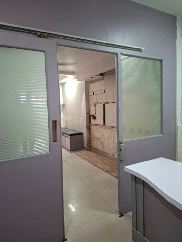 Room, samata nagar Commercial Shop 280 Sq.Ft. In Samata Nagar Thane 10616921