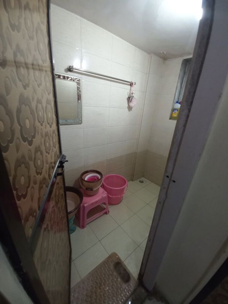 Bathroom, kalindi-goregaon 1 Bedroom 412 Sq.Ft. Apartment In Goregaon West Mumbai 10616939
