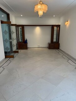 3 BHK + Prayer Room,Servant Room Builder Floor For Rent in Pamposh Enclave