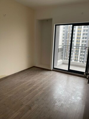 Room in 3 BHK Apartment at ABA Cleo County, Sector 121 – for Rent