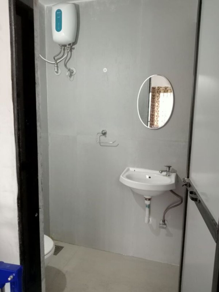 Bathroom, fortune-vue 2 Bedroom 700 Sq.Ft. Apartment In Jacob Circle Mumbai 10616962