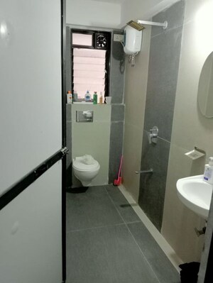 Bathroom in 2 BHK Apartment at Fortune Vue, Jacob Circle – for Rent