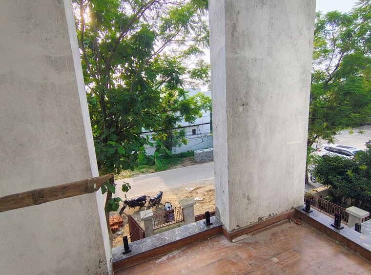 Balcony, ashok nagar Commercial Office Space 15000 Sq.Ft. In Ashok Nagar Ranchi 10616971