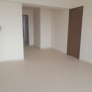Room in 5 BHK Apartment at Kalpataru Vista, Sector 128 – for Rent