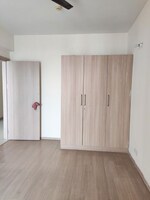 3.5 BHK + Servant Room 1950 Sq.Ft. Apartment in DLF Express Greens