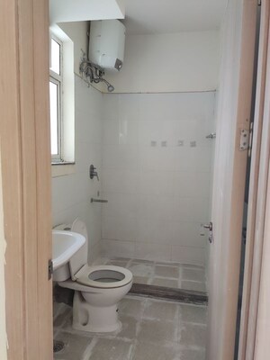 Bathroom in 3.5 BHK Apartment at DLF Express Greens, Manesar Sector 1a – for Rent