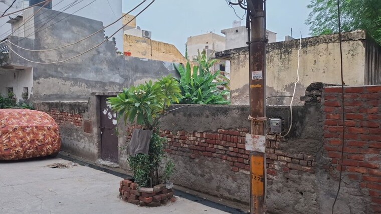 undefined, deenpur  1260 Sq.Ft. Plot In Deenpur Delhi 10611504