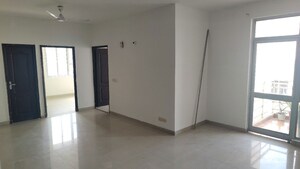 Room in 3 BHK Apartment at BPTP The Resort, Sector 75 – for Rent