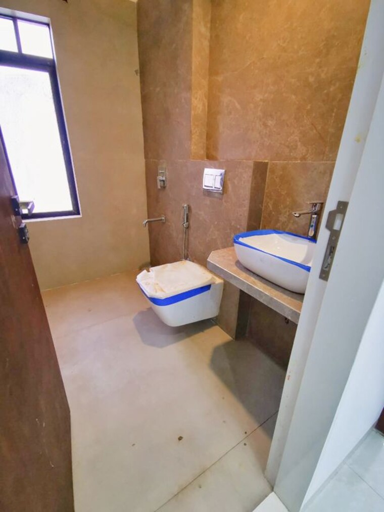 Attached Bathroom, divine-park-55 2 Bedroom 687 Sq.Ft. Apartment In Shivaji Park Mumbai 10617038