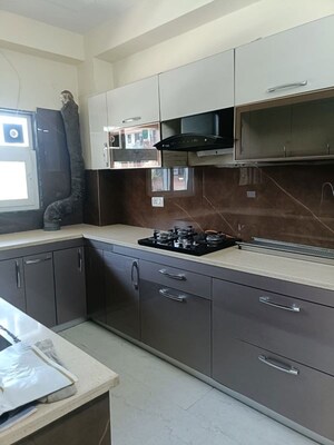 Kitchen in 3 BHK Builder Floor at Sector 47 – for Rent