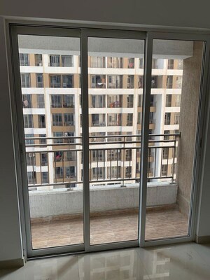 Room in 1 BHK Apartment at JK Iris, Mira Road – for Rent