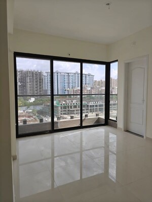 Room in 2 BHK Apartment at Kumar 47 East A, Magarpatta City – for Rent