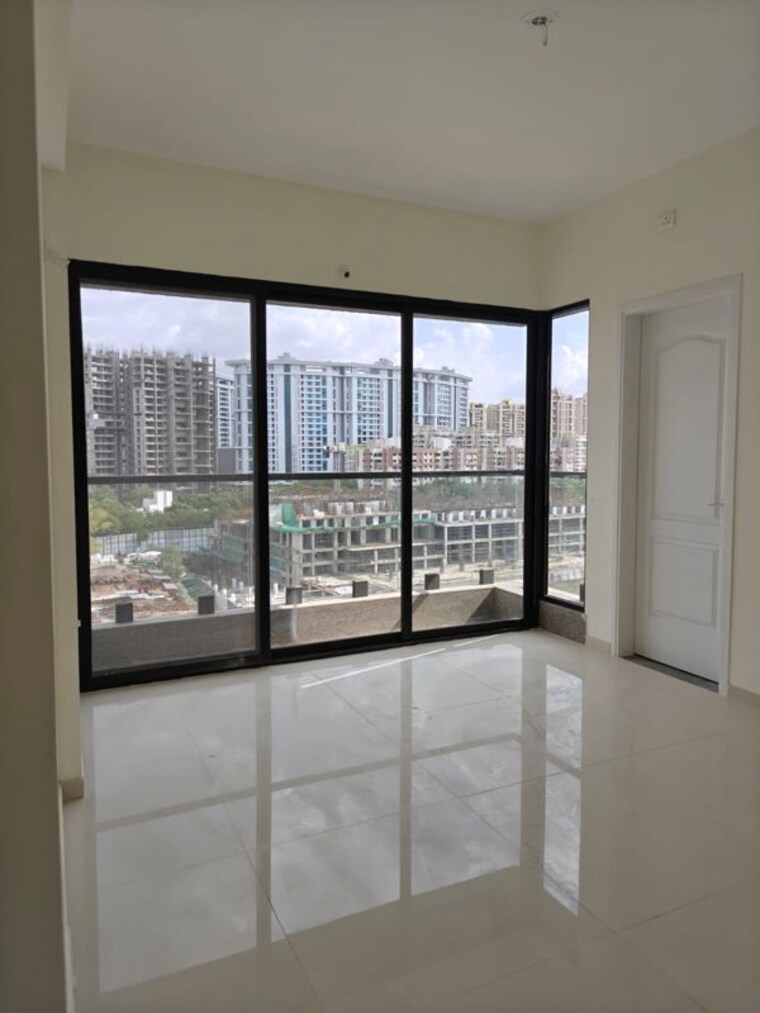 Room, kumar-47-east-a 2 Bedroom 850 Sq.Ft. Apartment In Magarpatta City Pune 10617089