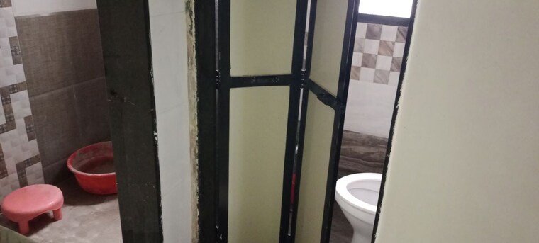 Washroom, maurya-vihar 2 Bedroom 900 Sq.Ft. Apartment In Kothrud Pune 10617103