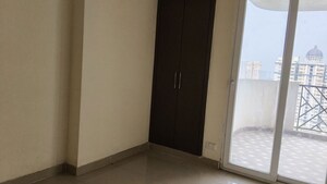 Room in 3 BHK Apartment at Saya Gold Avenue, Vaibhav Khand – for Rent