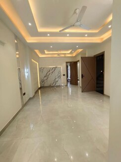 4 BHK + Servant Room,Extra Room,Store Room Builder Floor For Sale in Sector 31