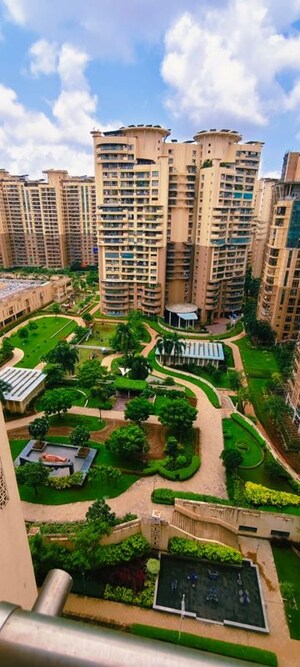 2 BHK Apartment For Rent in Tulipia And Tilia Apartment, Chandivali