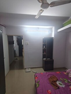 1 BHK Apartment For Rent in Goregaon West