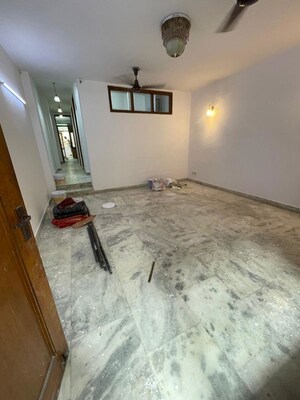 Room in 2 BHK Builder Floor at Malviya Nagar – for Rent