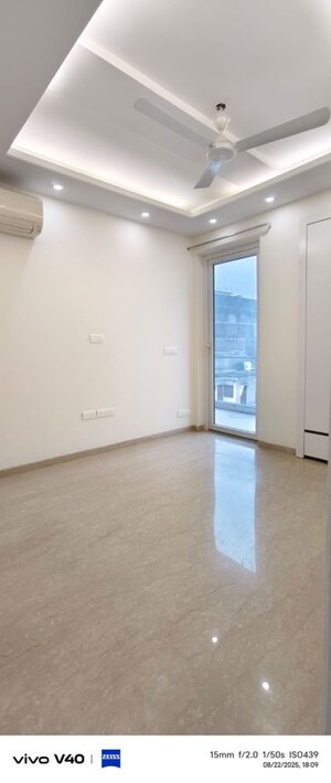 3 BHK Builder Floor For Rent in Defence Colony