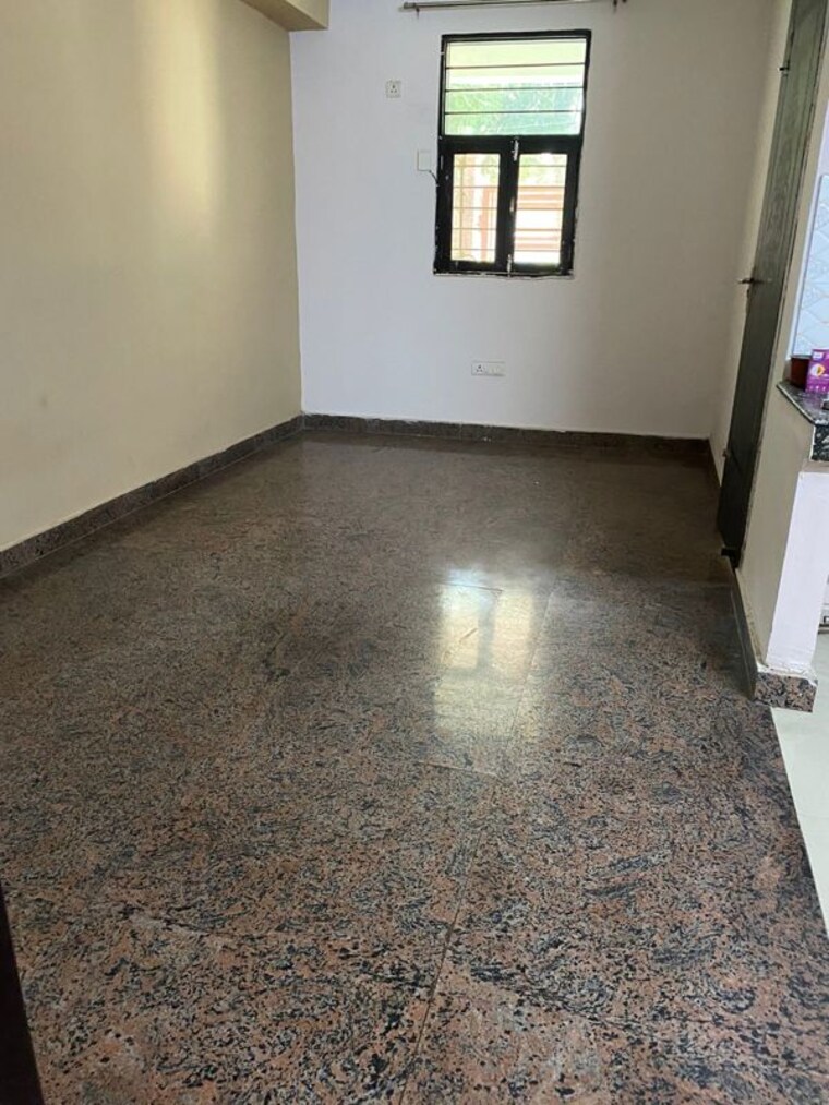 Room, ild-trade-centre 1 Bedroom 800 Sq.Ft. Builder Floor In Sector 47 Gurgaon 10617274