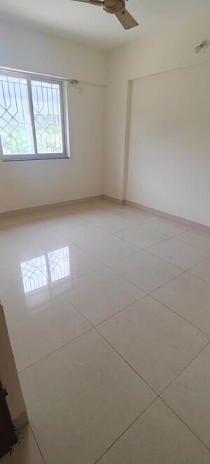 Room in 2 BHK Apartment at Bramhacorp The Collection, Kalyani Nagar – for Rent