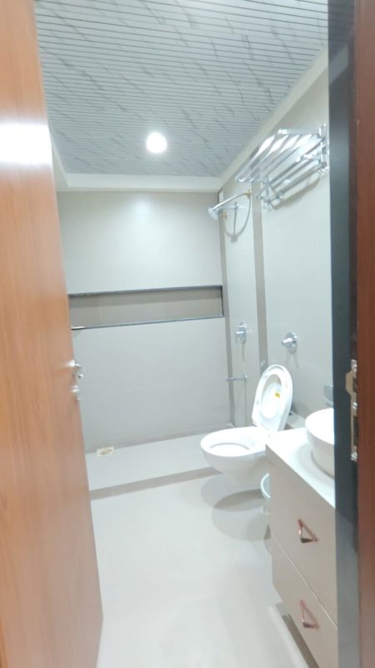 Bathroom, bramhacorp-the-collection 2 Bedroom 1100 Sq.Ft. Apartment In Kalyani Nagar Pune 10617282