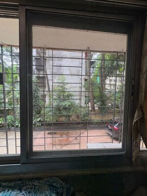 Room in 1 BHK Apartment at Rajkamal Heights, Parel – for Rent
