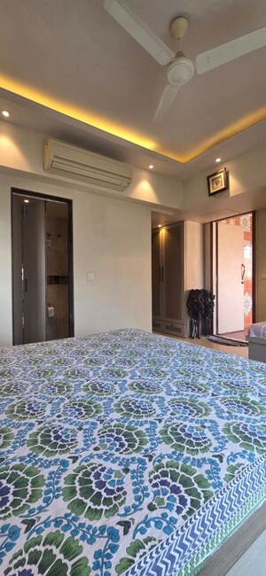 Bedroom in 3.5 BHK Apartment at Chembur – for Sale