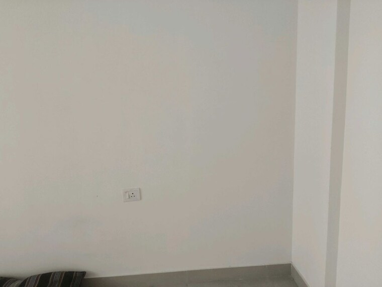 Room, sector 22 2 Bedroom 1250 Sq.Ft. Builder Floor In Sector 22 Gurgaon 10617320