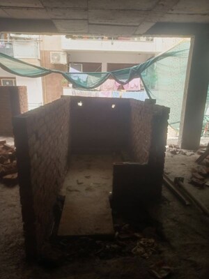 Parking in 3 BHK Builder Floor at Vasant Kunj Enclave – for Sale