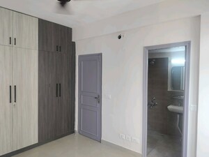 Room in 2 BHK Builder Floor at Sector 23 – for Rent