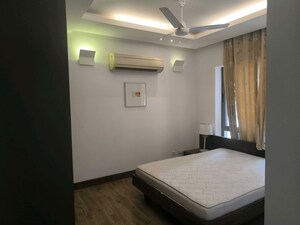 Bedroom in 2 BHK Builder Floor at Sector 23 – for Rent