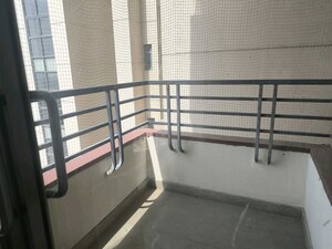 Staircase in 2 BHK Builder Floor at Sector 23 – for Rent