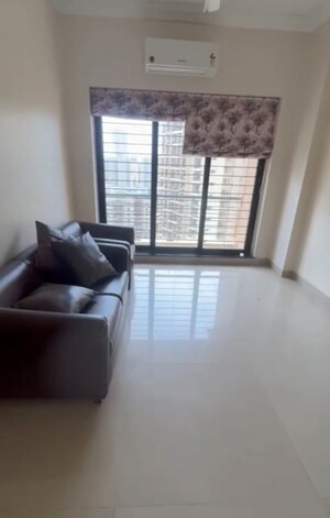Hall in 2 BHK Apartment at Raheja Sherwood, Goregaon East – for Rent