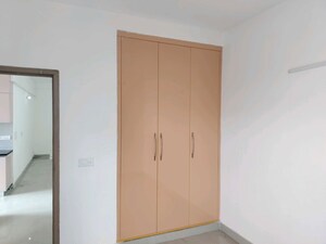 Room in 2 BHK Builder Floor at Sector 22 – for Rent