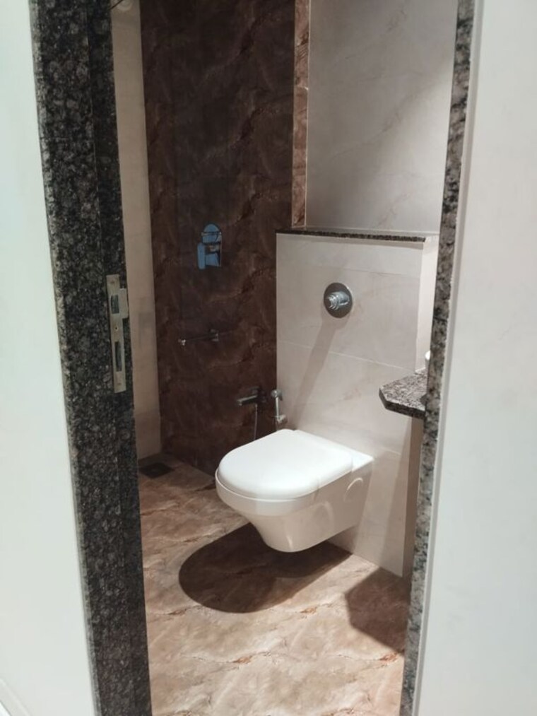 Bathroom, gauri-excellency 1 Bedroom 457 Sq.Ft. Apartment In Kandivali West Mumbai 10615189