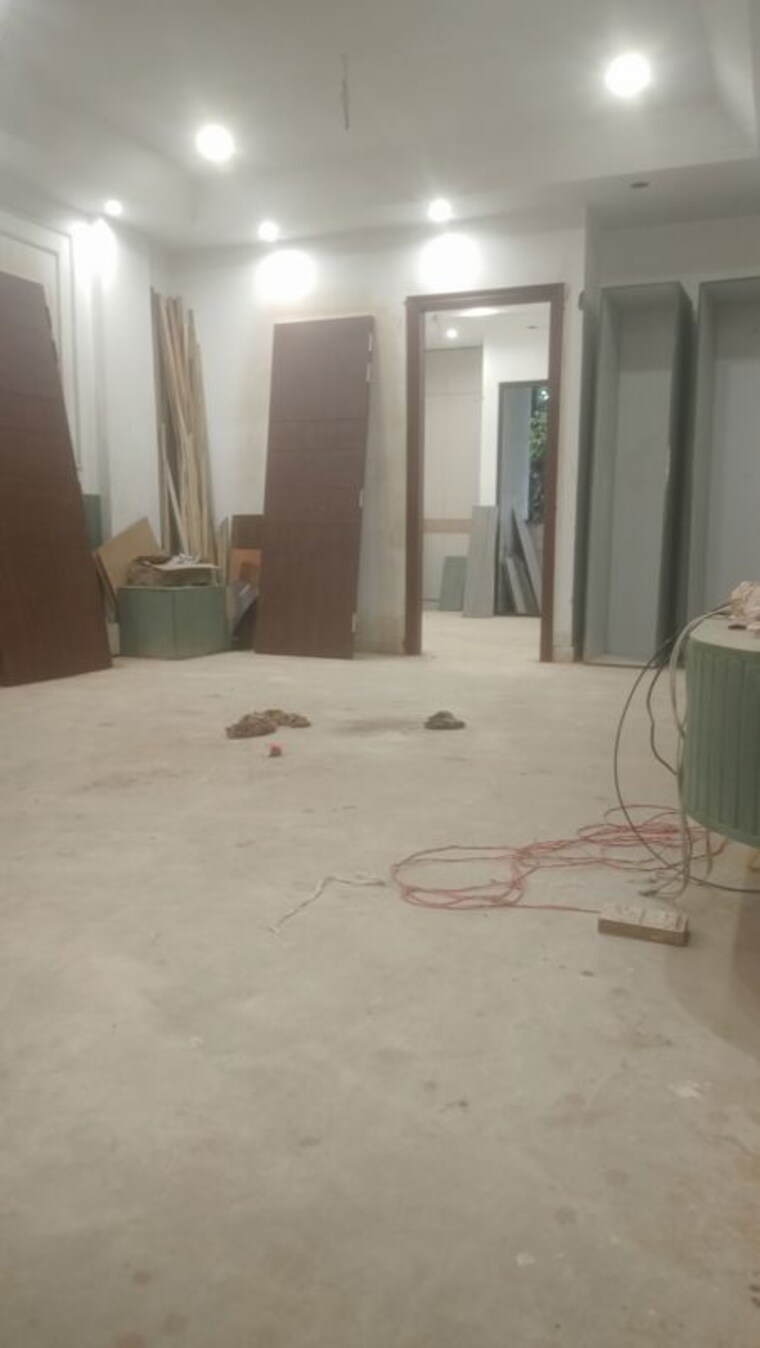 Room, paschim vihar 3 Bedroom 150 Sq.Yd. Builder Floor In Paschim Vihar Delhi 10600782