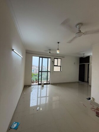 2 BHK 1120 Sq.Ft. Apartment in Unitech Uniworld Gardens