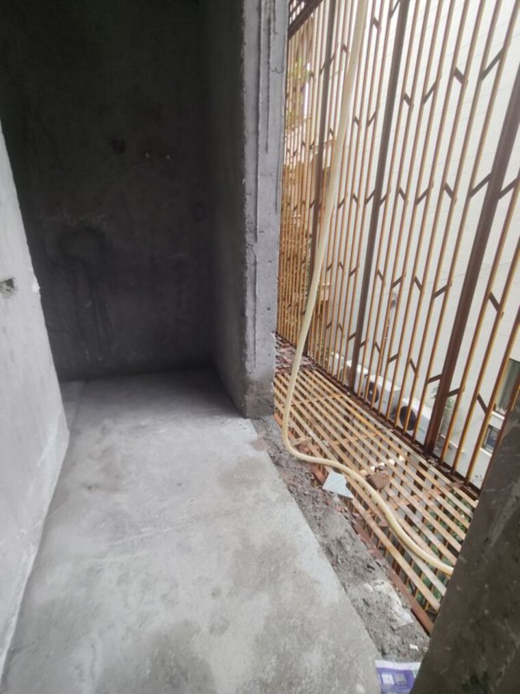Balcony, paschim vihar 3 Bedroom 200 Sq.Yd. Builder Floor In Paschim Vihar Delhi 10586106