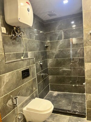 Kitchen in 3 BHK Builder Floor at Sector 57 – for Rent