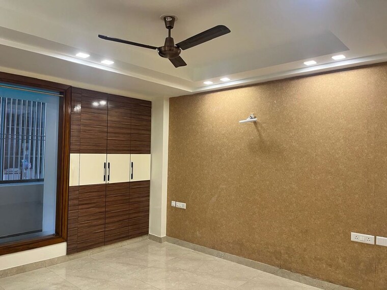 Room, sector 57 3 Bedroom 2700 Sq.Ft. Builder Floor In Sector 57 Gurgaon 10617417